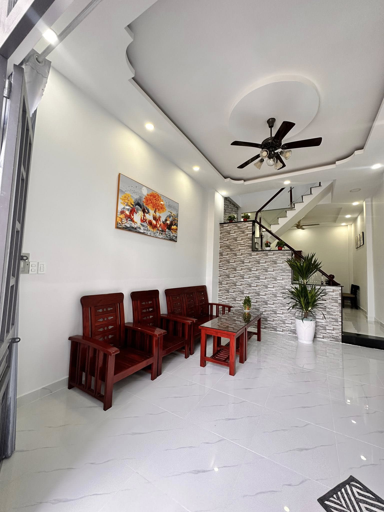 Định cư nước ngoài bán gấp nhà Bà Hom, Phường 13, Quận 6, 4 x 14m, giá 3,9 tỷ