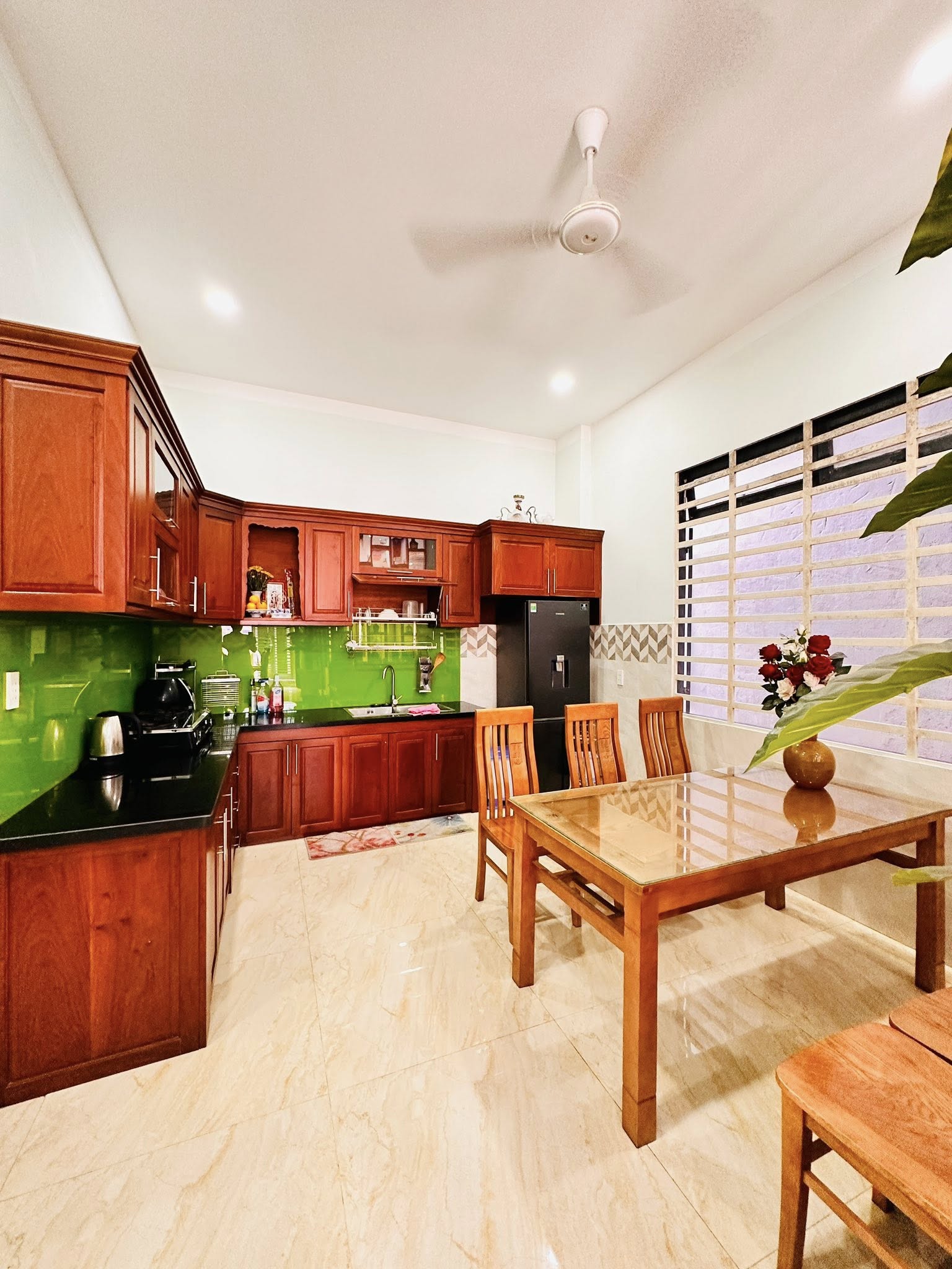 Đi nước ngoài bán gấp nhà Phạm Thế Hiển, Phường 8, Quận 8, diện tích 56m2, giá 3,5 tỷ