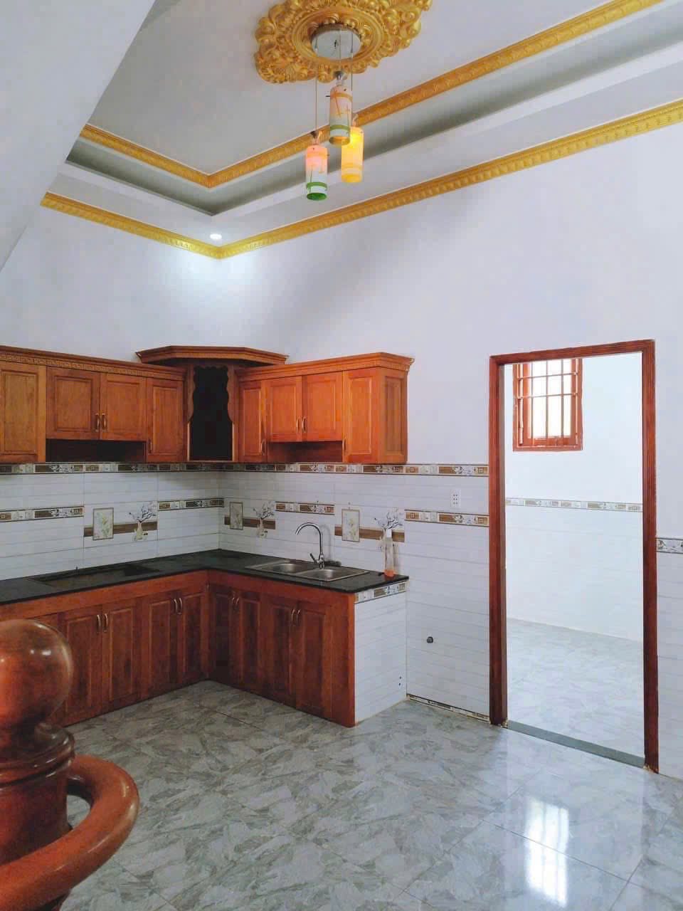 Định cư nước ngoài bán gấp nhà Bà Hom, Phường 13, Quận 6, diện tích 56m2, giá 3,3 tỷ