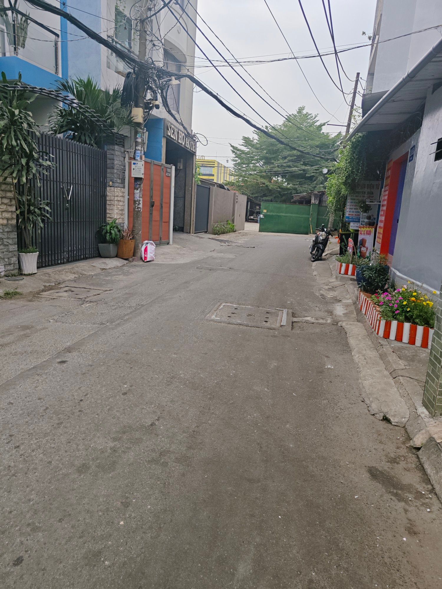 Hẻm 6m thông Tô Hiệu, 54m2, 4 tầng, 4 ngủ, nhà đẹp ở ngay, chỉ 7.85 tỷ