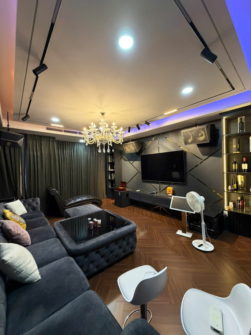 Nhà phố mặt tiền kinh doanh 5 lầu có hầm ngay khu dân cư Cityland phường 10 ngang 5m 100m2 view Lotte mart 25 tỷ