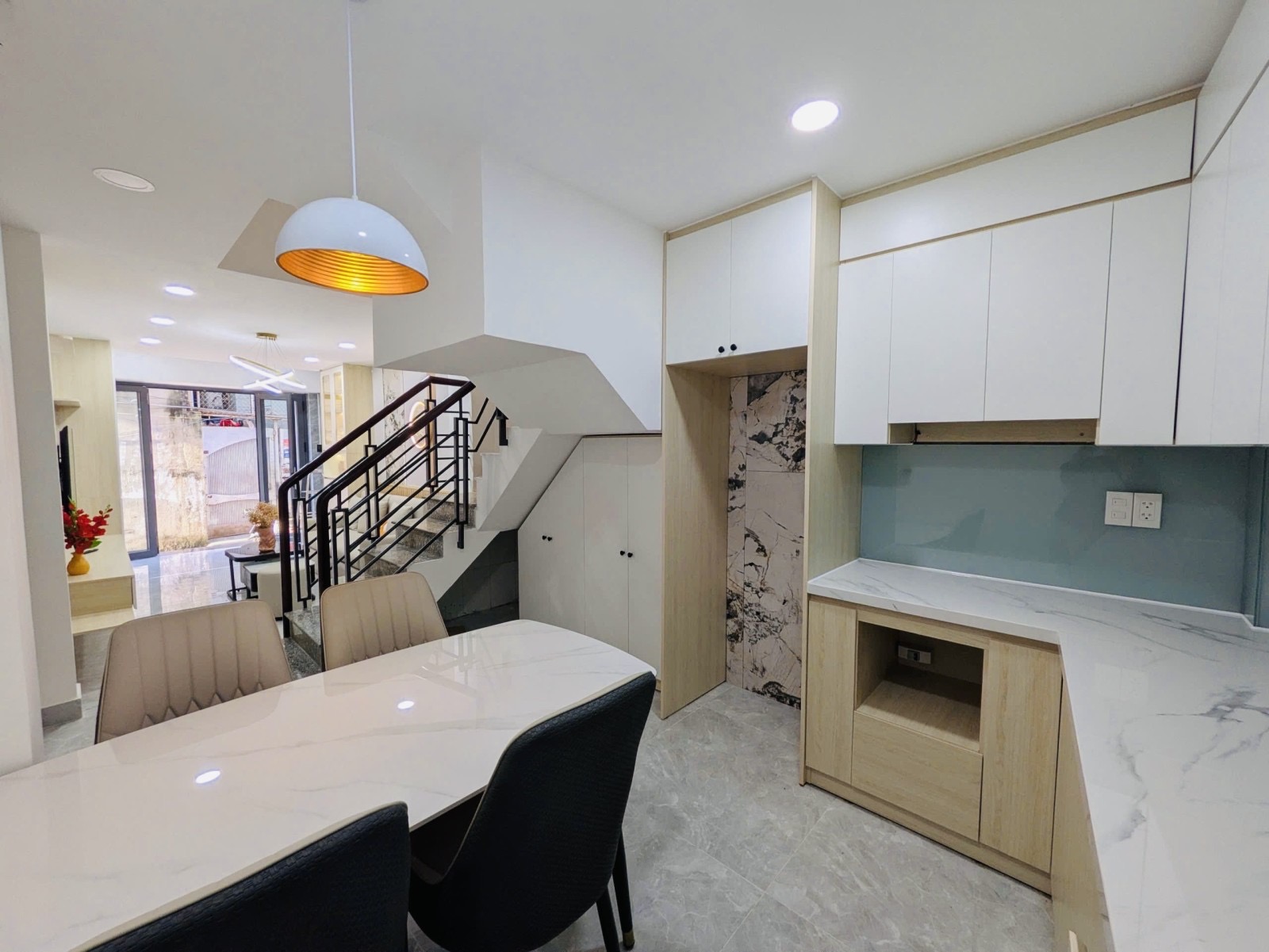 Bán nhà ngay đại học Văn Lang, Nguyễn Thái Sơn, Dương Quảng Hàm