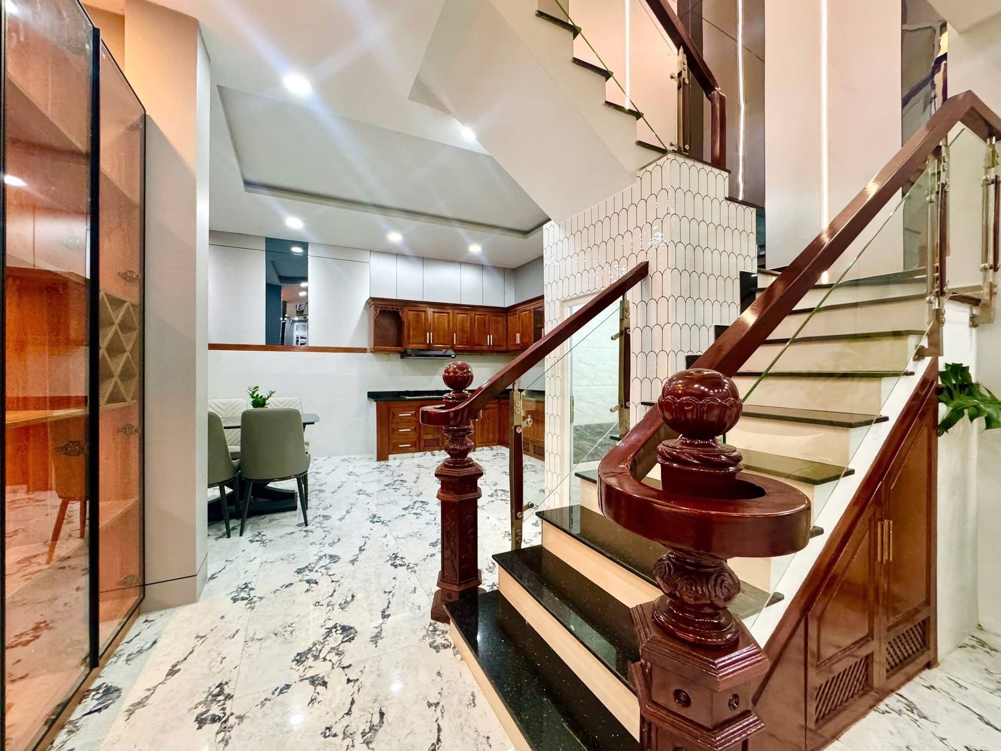 Bán nhà Quang Trung 49m2, 2 tầng, bê tông 5 tỷ