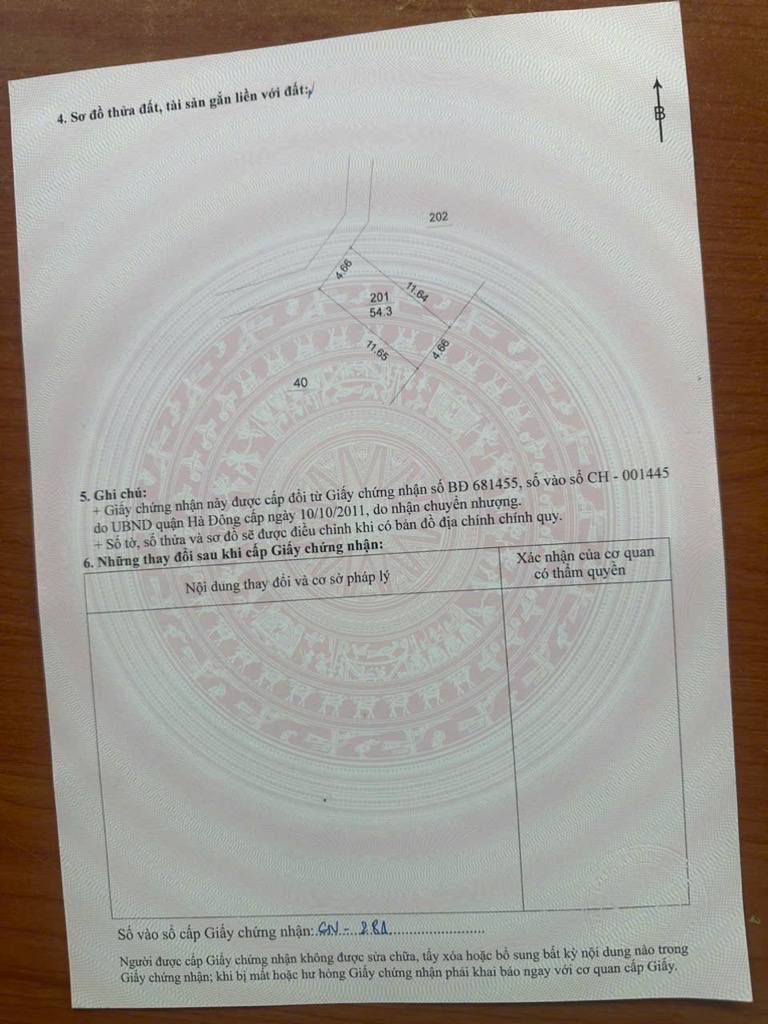 Nhà 3 tầng, cầu thang giữa, công năng cực hợp lý