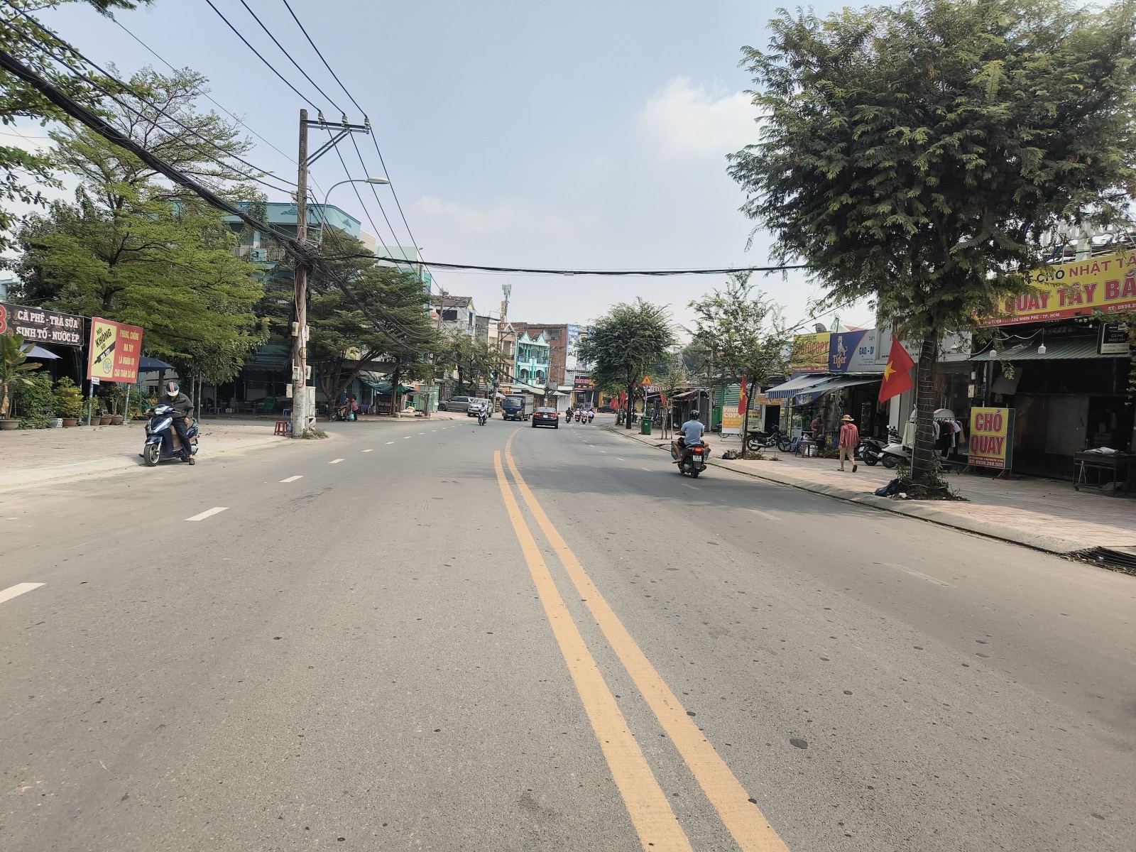 Bán nhà mặt tiền Man Thiện, diện tích 127m2, chỉ 13.5tỷ full thổ cư nở hậu đẹp, cho thuê tốt