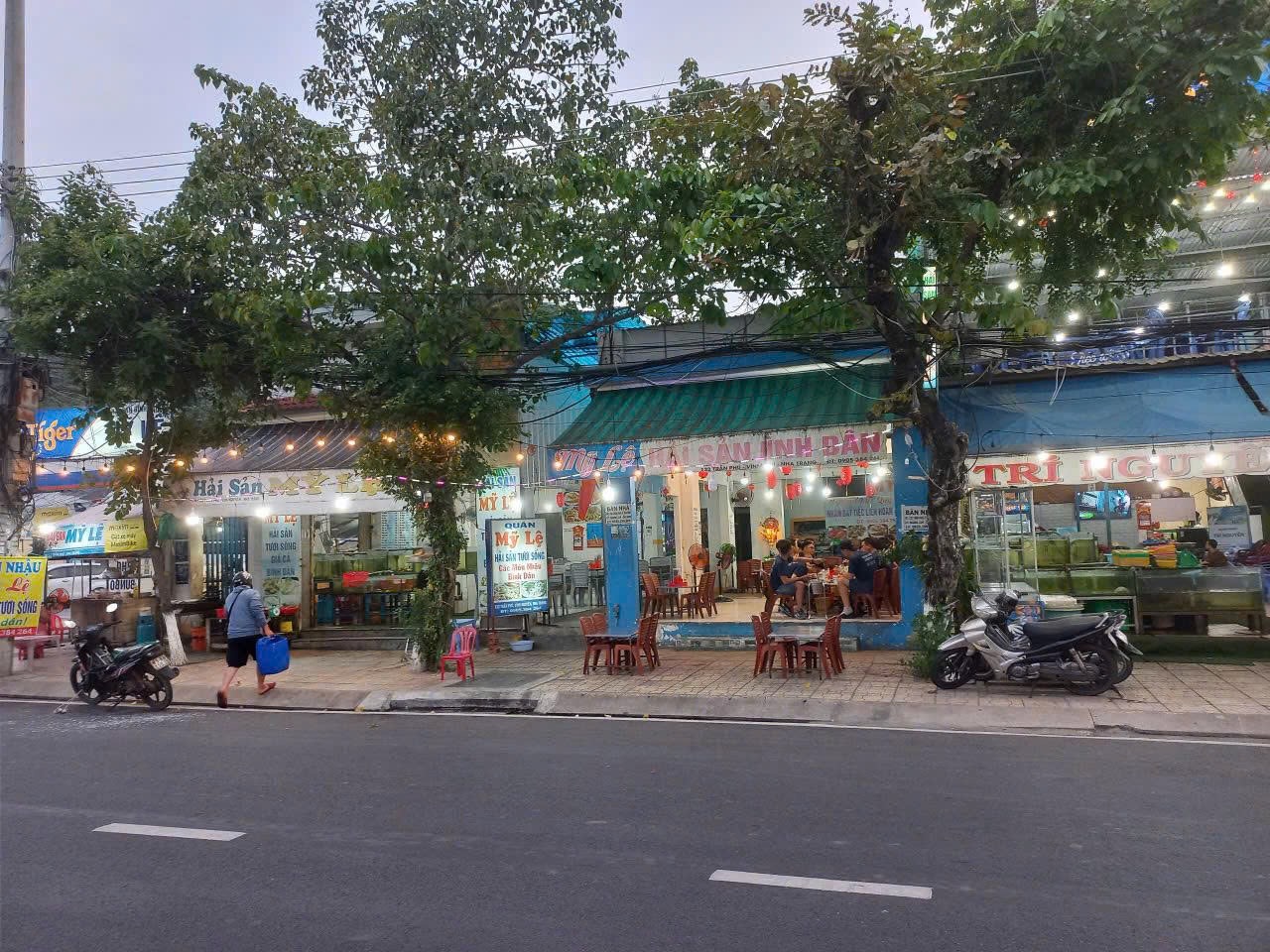 Bán nhà mặt tiền Trần Phú, Nha Trang mặt biển cực hiếm