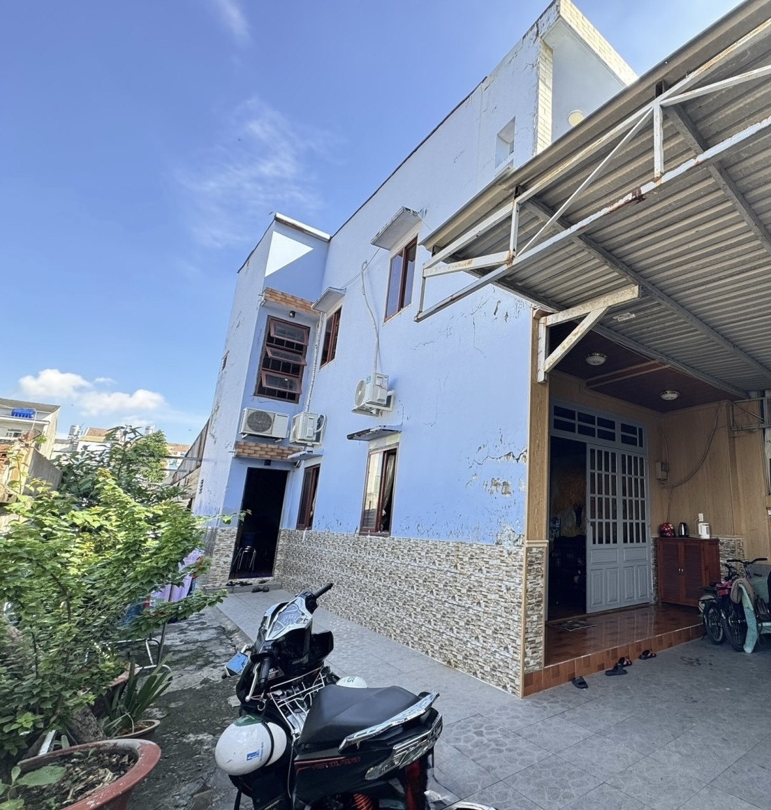 Bán nhà hẻm xe hơi 5m - Linh Tây, diện tích 360m2, chỉ 18 tỷ, nhà 2 lầu, 4 phòng ngủ, gần Kha Vạn Cân