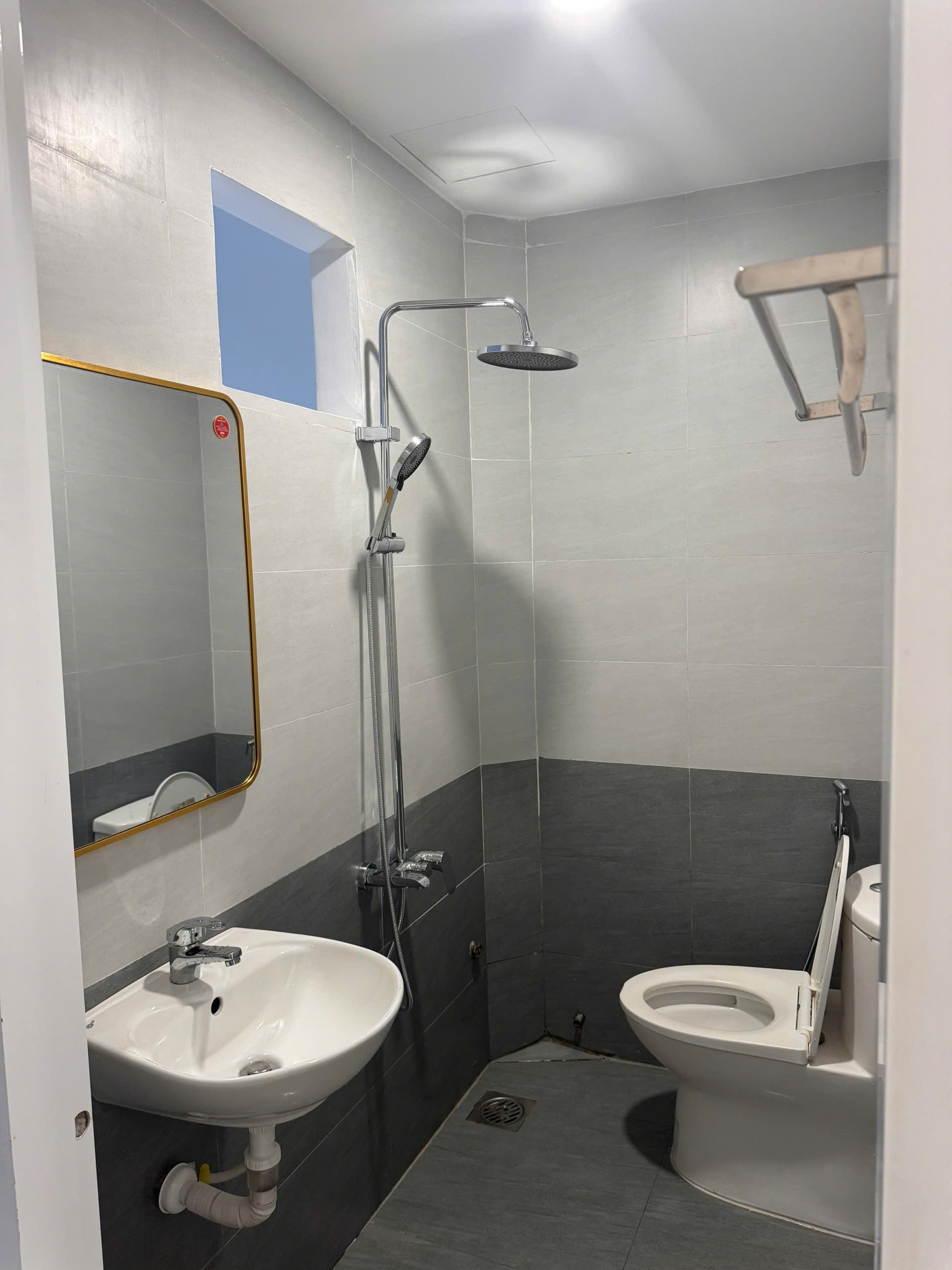 Bán nhà mới Phước Long, Nha Trang chỉ cần xách vali vào ở liền