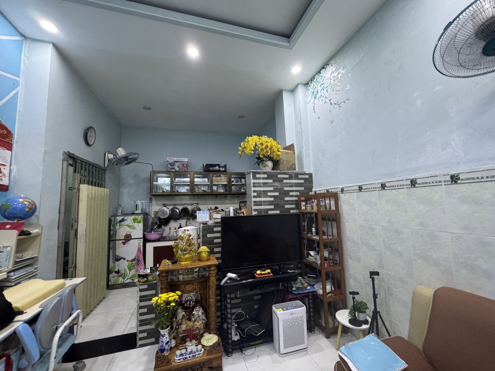 Nhà Đỗ Xuân Hợp 3 lầu, giá 4,95 tỷ sát mặt tiền, hẻm 3m, ngang 6,4m