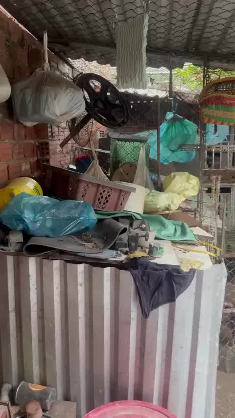 Nhà kiệt Huyền Trân Công Chúa, Ngũ Hành Sơn, Đà Nẵng. Hướng Đông, kiệt ô tô