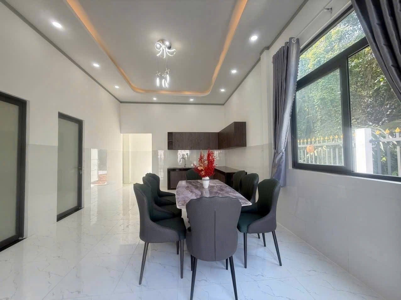 Bán nhà nghỉ dưỡng ven sông 318m2 tại thành phố Bến Tre