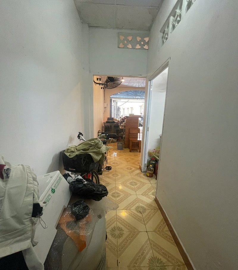 Bán nhà thông ngay chợ, kinh doanh, Phan Huy Ích, phường 15, Tân Bình, 62m2, 2 tầng, giá rẻ