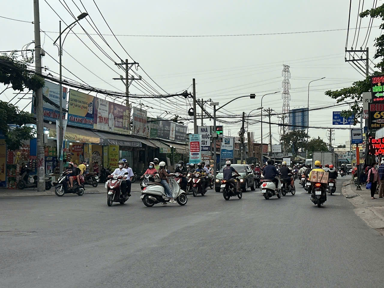 Chỉ 38 tỷ có tòa nhà 6 tầng mặt tiền Hà Huy Giáp, quận 12 ngang 14m 280m2 ngay ngã 4 ga