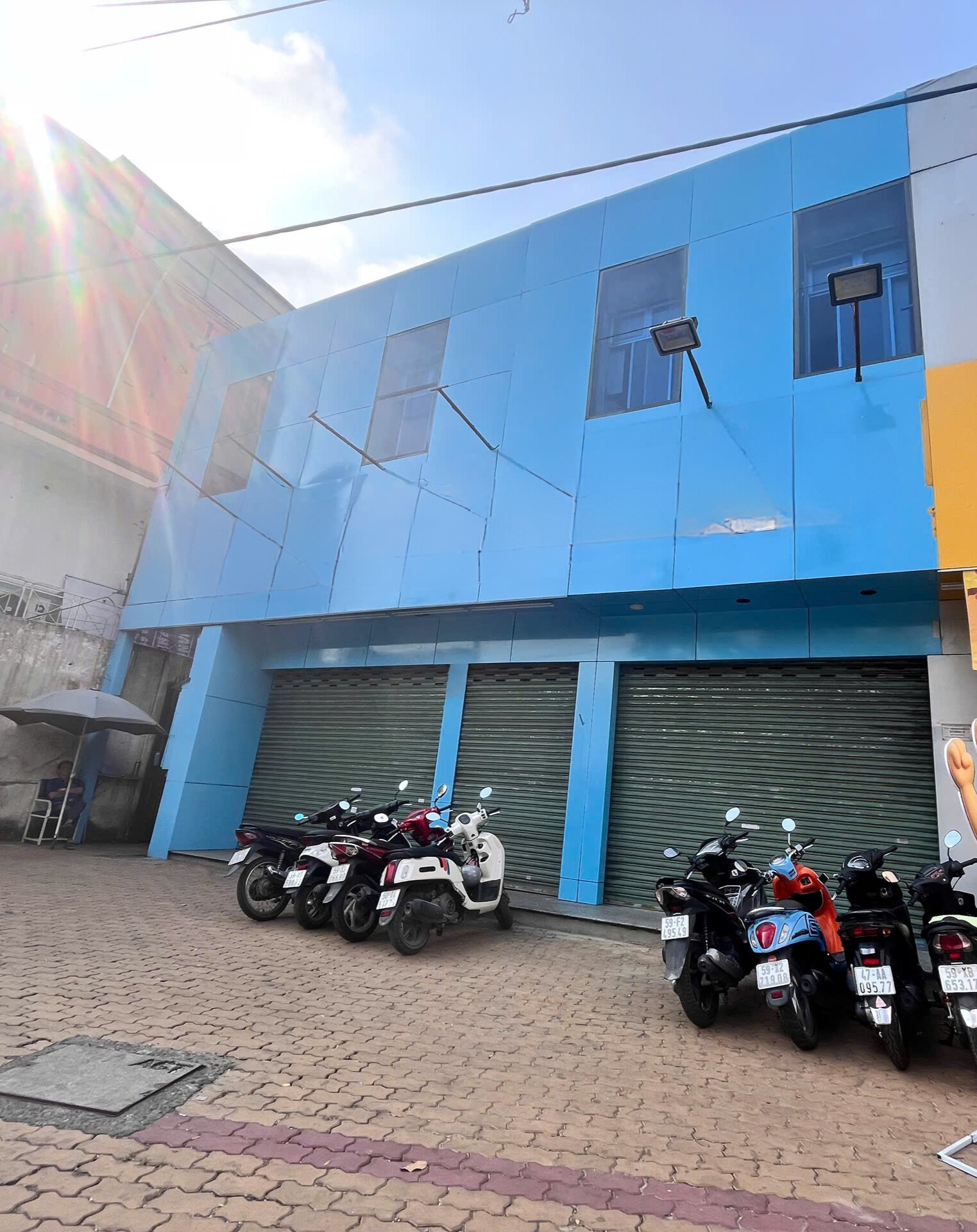 Cho thuê gấp mặt tiền Võ Văn Ngân, Thủ Đức, chiều ngang 14m