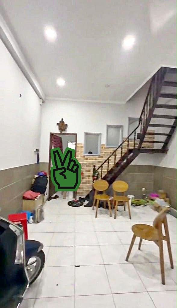 Cách Mạng Tháng 8, quận 3 - 65m2 3 phòng ngủ - hẻm 3m - sổ hồng vuông vức