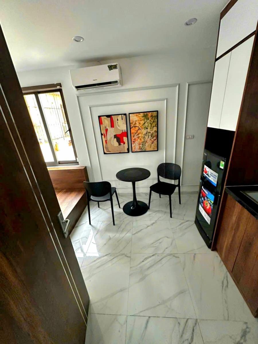 Bán tòa nhà căn hộ dịch mặt đường Khương Thượng, Đống Đa, 65m2 - 8 tầng - thang máy