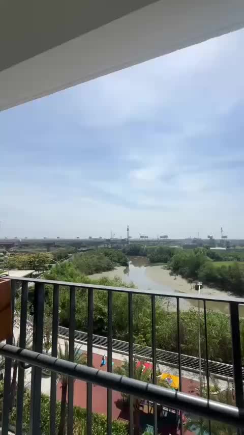 Cần bán căn hộ có sổ hồng lâu dài 65m2