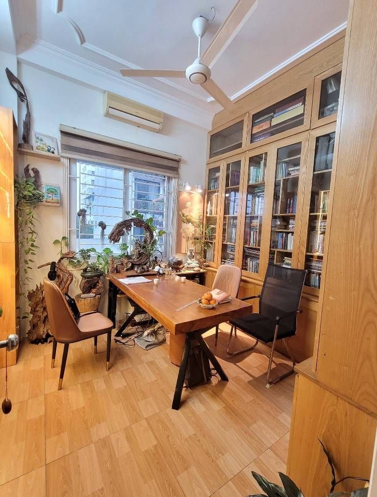 Bán nhà Nguyễn Chí Thanh, lô góc, ở sướng, 6 tầng full công năng, 35m2, giá chào 9,5 tỷ