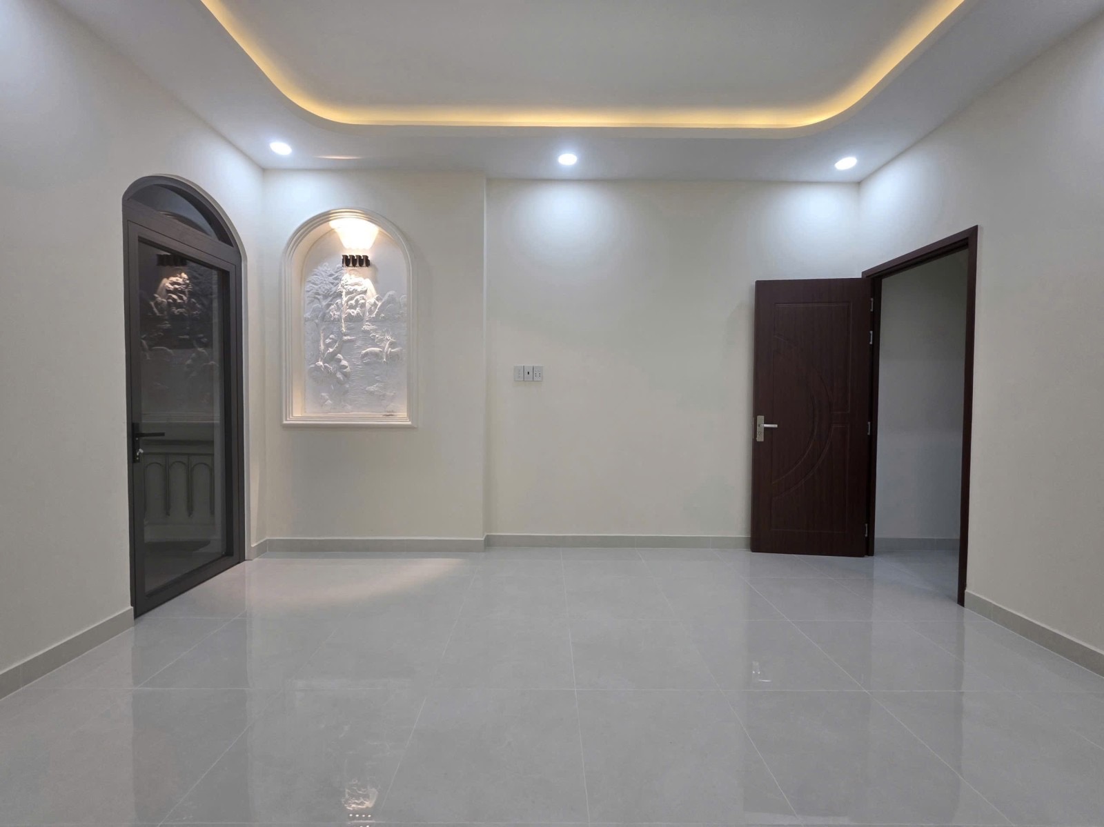 Mặt tiền Kha Vạn Cân, diện tích 120m2, giá 10,7 tỷ nhà 2 lầu 3 phòng ngủ