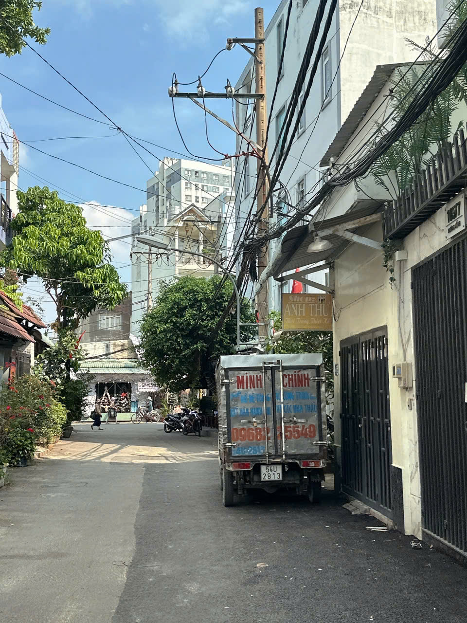 Bán nhà 3 tầng Phan Huy Ích ngang 4m x 28m nở hậu tài lộc sát Emart