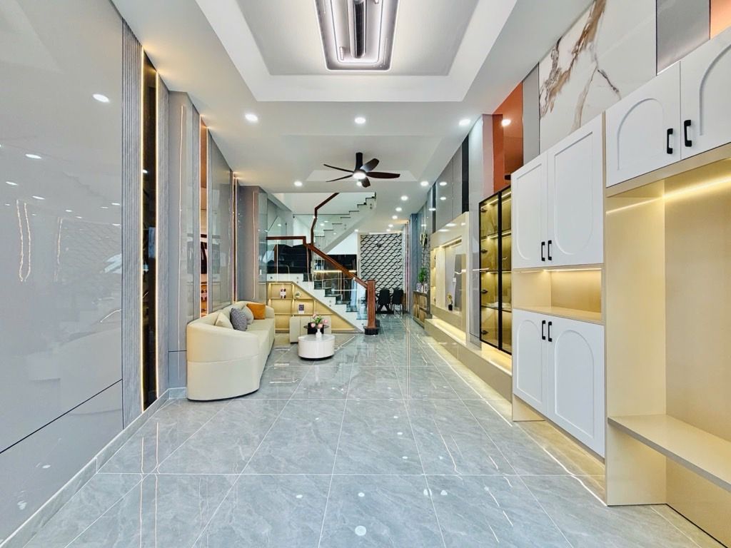 Bán nhà mặt tiền Bùi Quang Là 68m2 4 tầng tặng nội thất sát Emart Phan Huy Ích, chỉ 6.95 tỷ