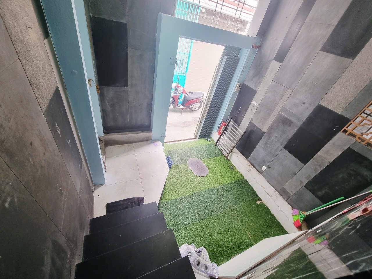 Bbán nhà hẻm Trường Sơn, Vĩnh Trường giá tốt nhất khu vực chỉ 2,35 tỷ