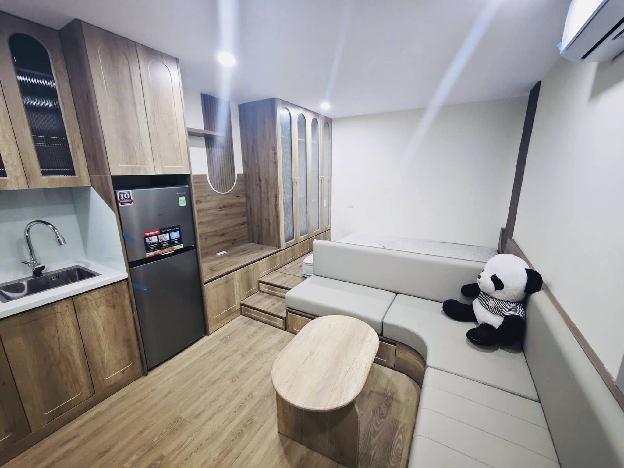 Bán tòa nhà phố Hoàng Hoa Thám, Ba Đình 300m2, 8 tầng, thang máy.