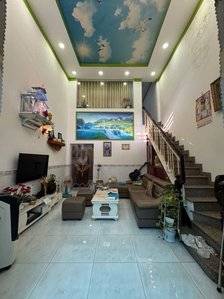 Nhà Lạc Long Quân, Tân Bình diện tích 58m2, không quy hoạch, lộ giới giá bán 5,2 tỷ