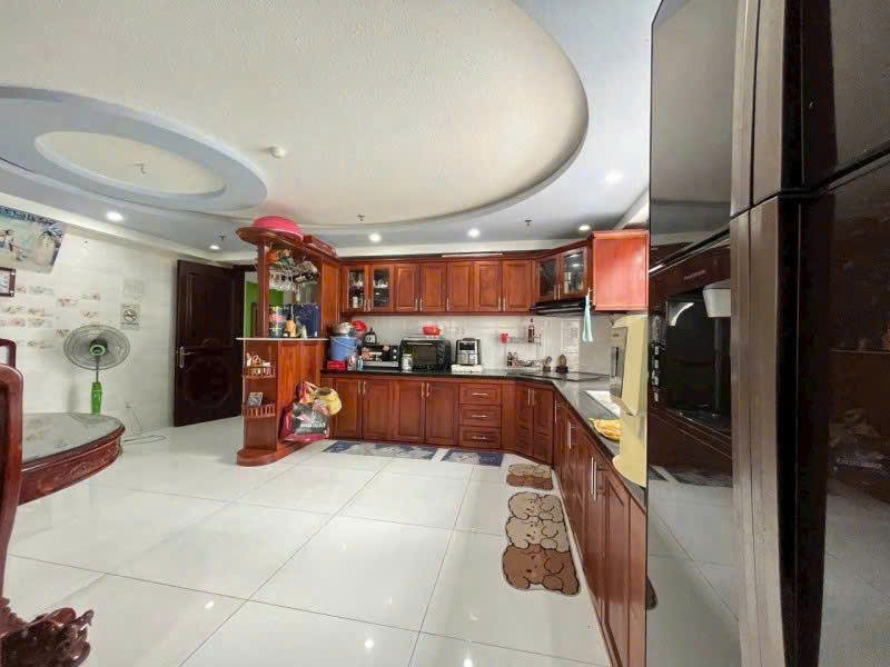 Giảm mạnh 4 tỷ nhà hẻm 1122 Quang Trung, 5 lầu, ngang 5.8m 90m2 gần Emart 14 tỷ