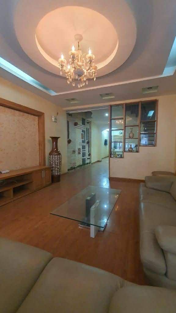 Bán nhà Trần Quang Diệu ngay sát quận ủy, phân lô vỉa hè ô tô tránh, 75m2, giá chào 53 tỷ