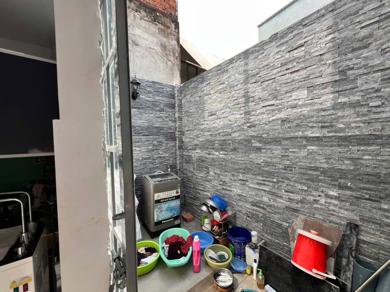 Gia đình cần bán gấp nhà phố vị trí đẹp ngay khu vực đường Tô Hiệu, Phường Hiệp Tân, Quận Tân Phú