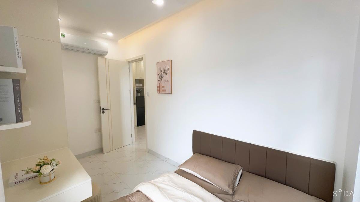 Bán tòa nhà căn hộ dịch vụ đường Hoàng Văn Thái, 8 tầng, thang máy, gara ô tô, 23 phòng