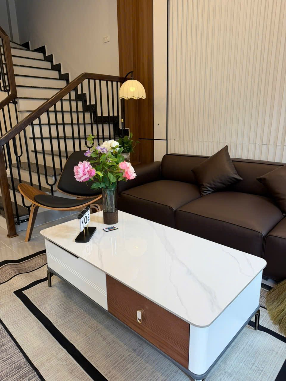 Bán căn nhà 3 tầng ngõ phố Bình Lộc, Tân Bình, 42m2, 3 ngủ, nhà đẹp, ngõ ô tô vào