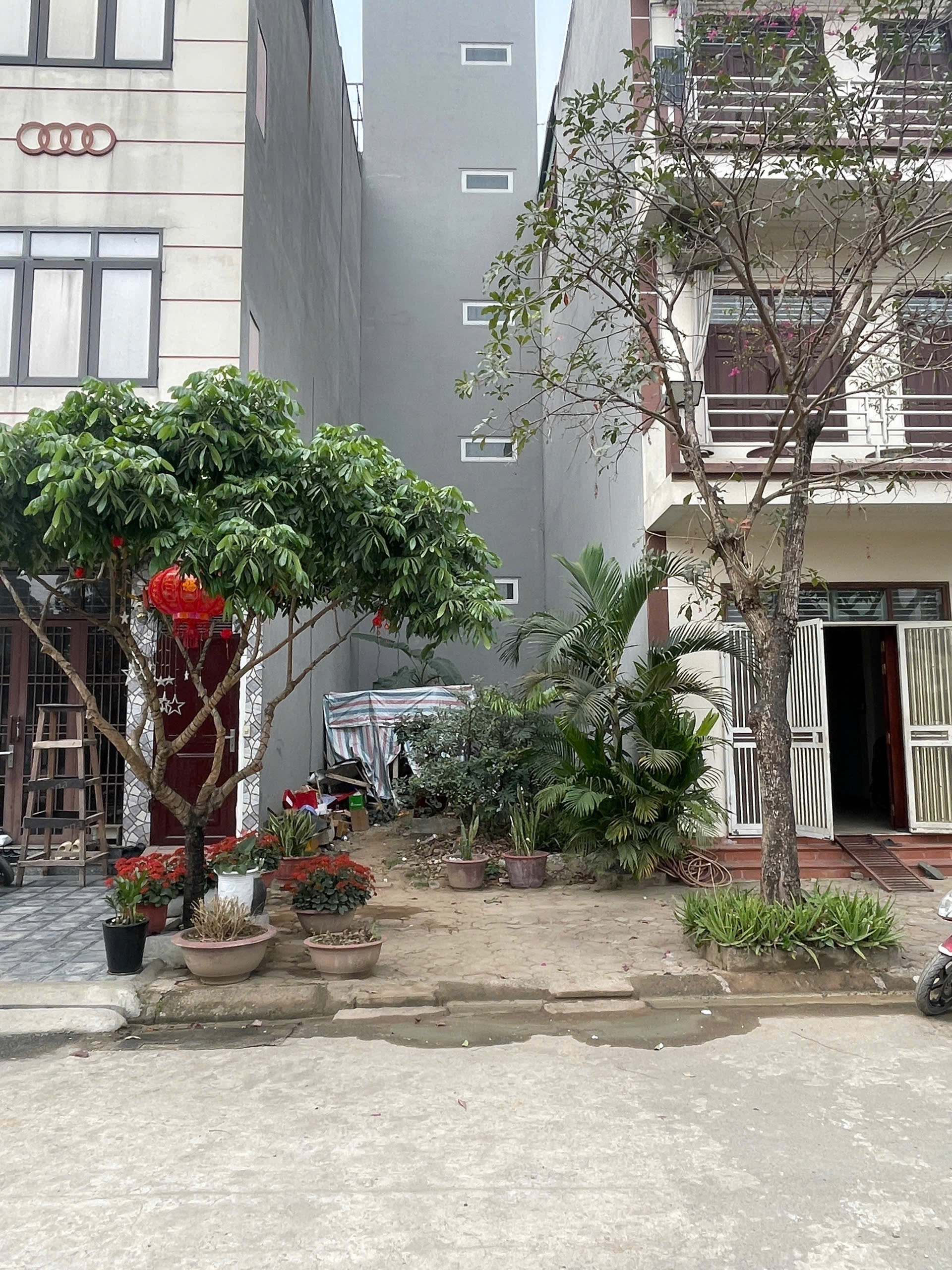 Chính chủ bán đất dịch vụ Dương nội- khu LK31, hướng Đông Nam, diện tích 50m2 đường rộng 10,5m