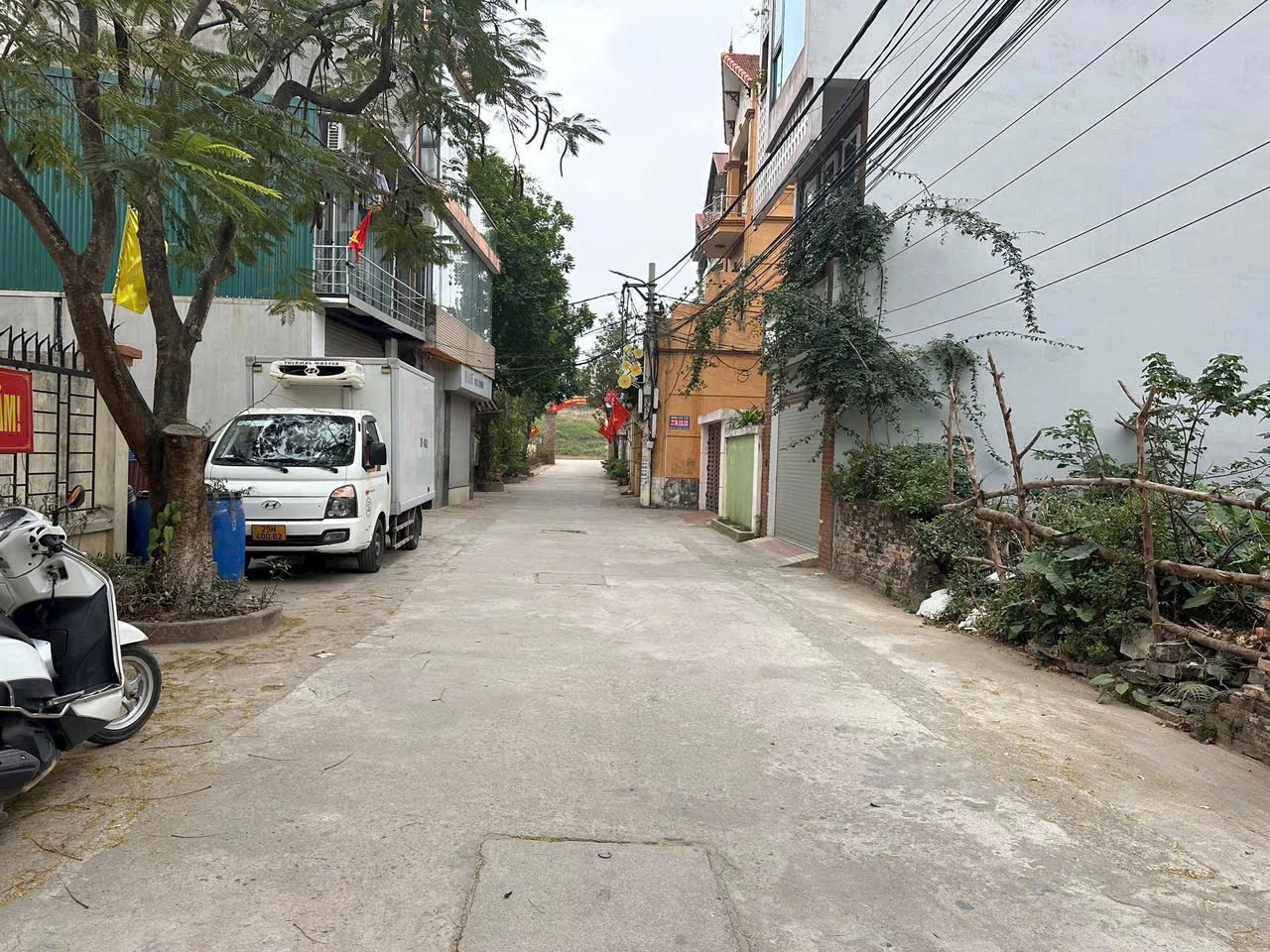 Sổ đẹp sẵn giao dịch ngay, ngõ rộng thênh thang , thoáng sáng vĩnh viễn , ô tô tránh nhau thoải mái