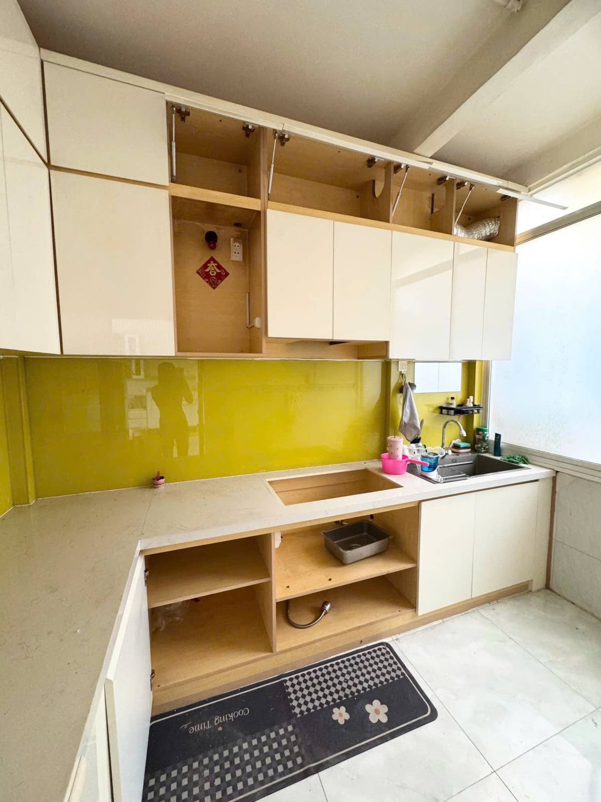 Quận 5 - Chung cư Xóm Cải Nguyễn Trãi 48m2, sổ hồng riêng, giá 2,3 tỷ