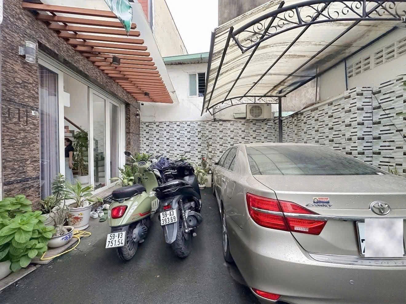 Hẻm to - xe hơi ngủ nhà - khu Compound Lê Trực, hường 7, Bình Thạnh - 5 tầng - 4,7m x 12m - giá 11 tỷ