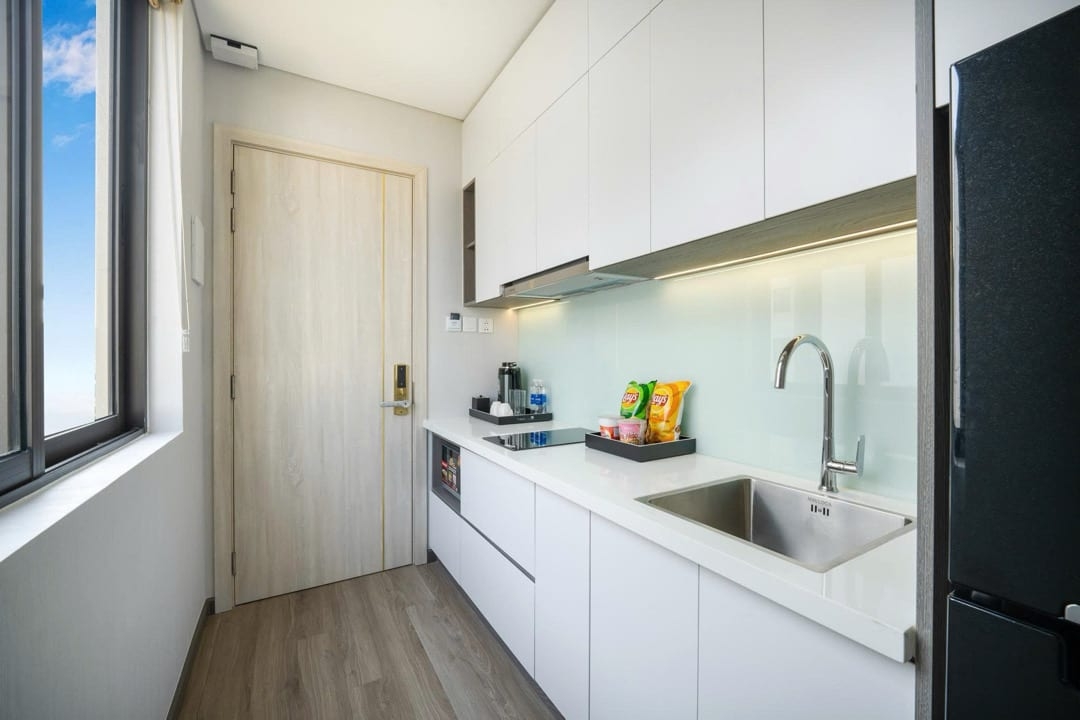 Bán tòa căn hộ 5 sao, mặt tiền Hồ Nghinh – Sơn Trà – gần biển – doanh thu 300 triệu/ tháng