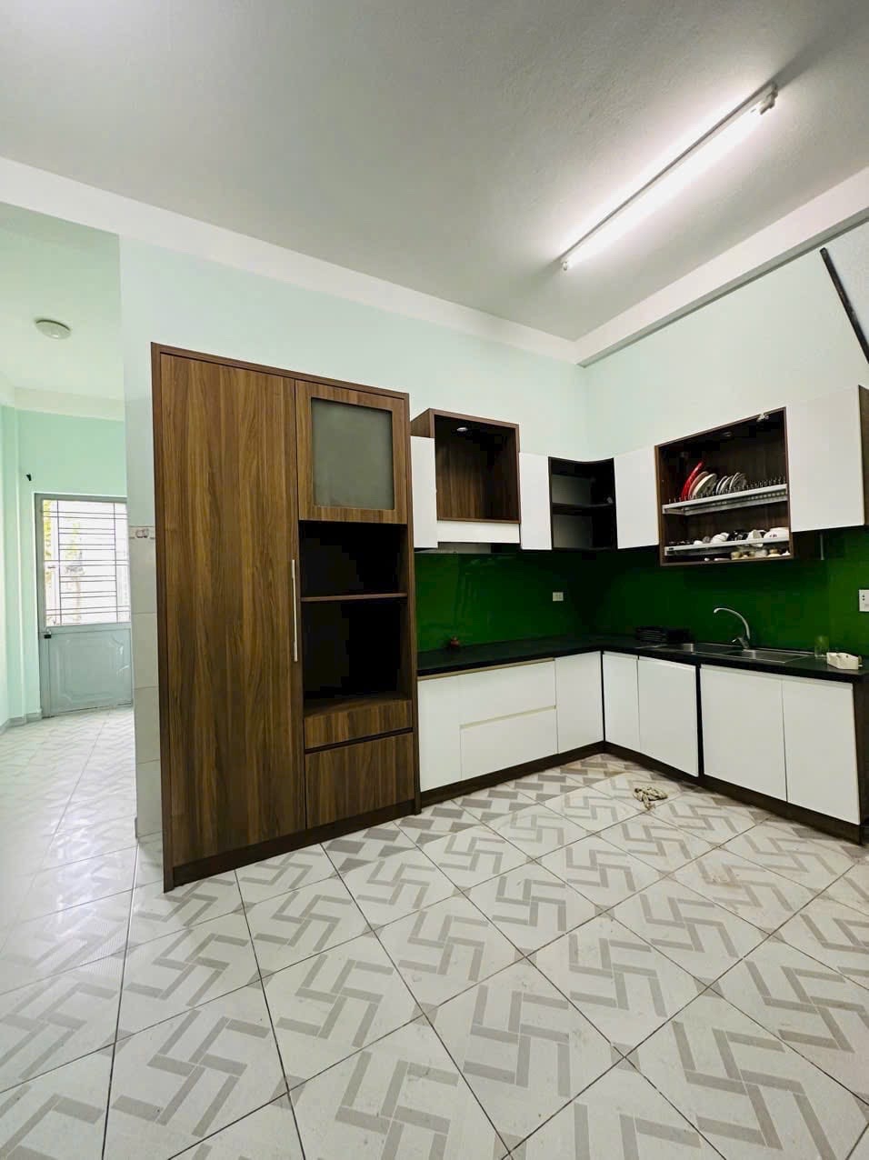 Bán đất tặng nhà 3 tầng kiên cố đường Hoà Minh 4 – vị trí cực gần biển Nguyễn Tất Thành, sát các trục lớn Hồ Tùng Mậu