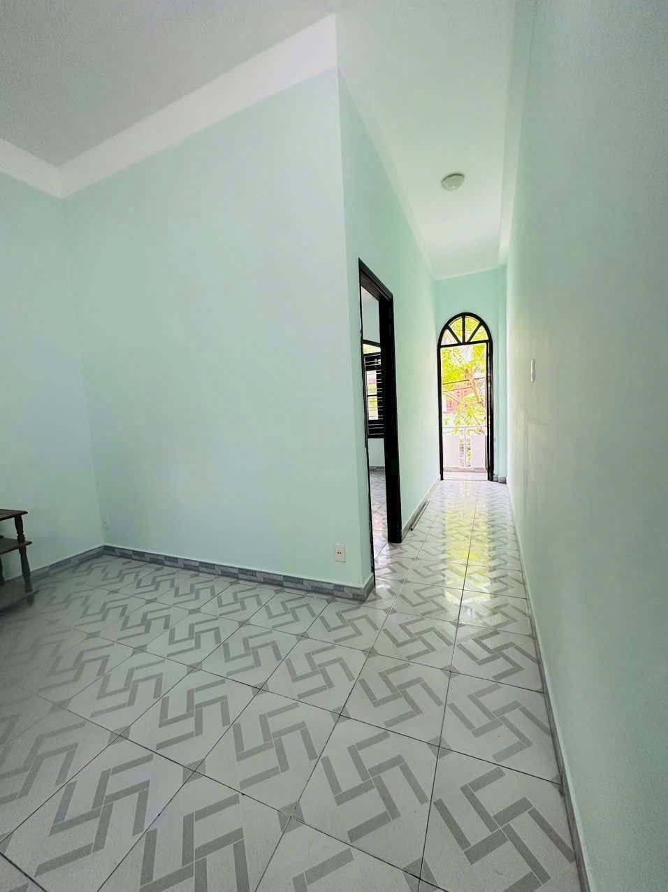 Bán đất tặng nhà 3 tầng kiên cố đường Hoà Minh 4 – vị trí cực gần biển Nguyễn Tất Thành, sát các trục lớn Hồ Tùng Mậu