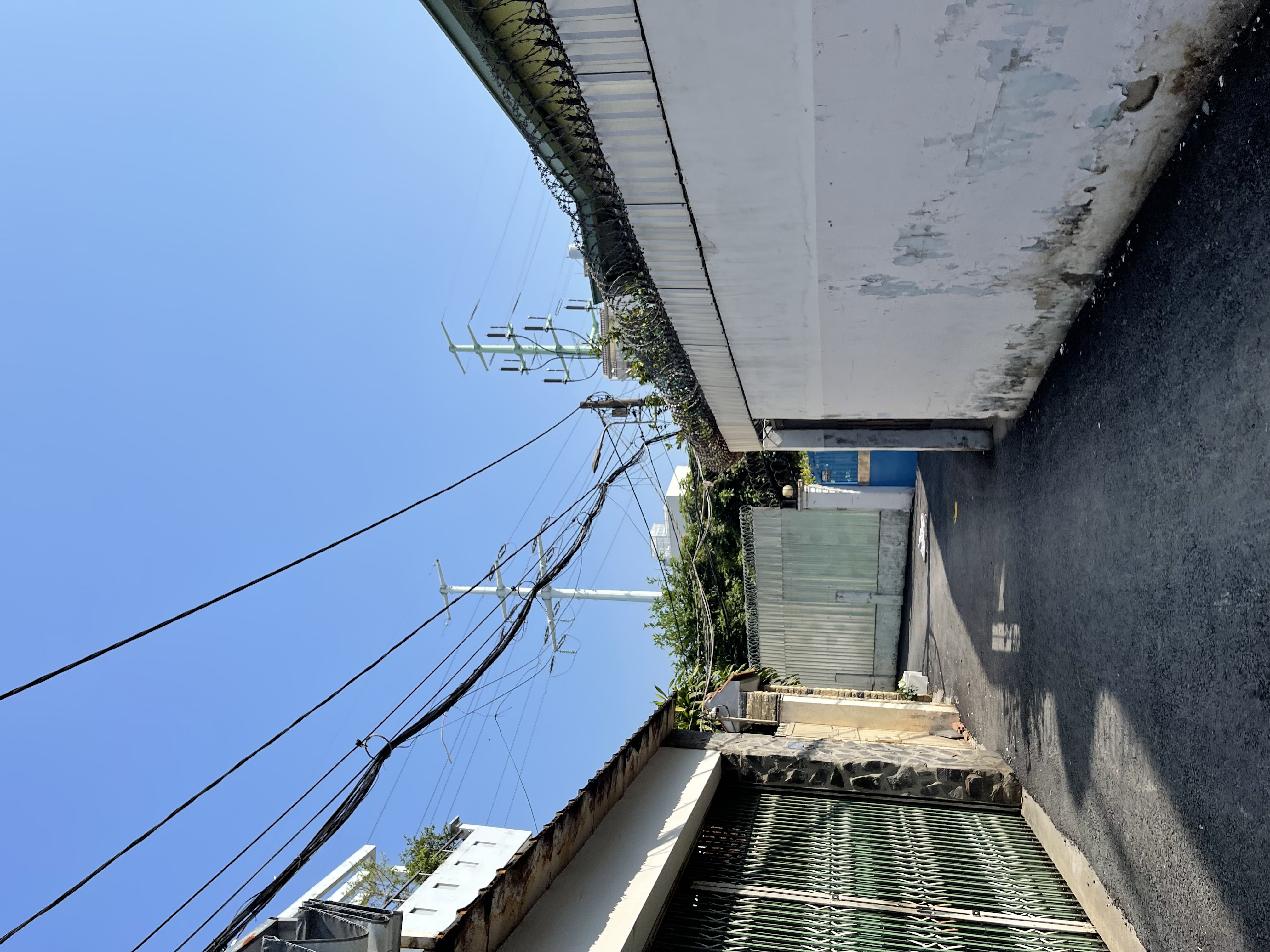 Nhà cái đẻ ra tiền, chủ định cư nhập tịch cần bán gấp nhà Lê Quang Định, 5 tầng ngang hiếm, giá 13 tỷ