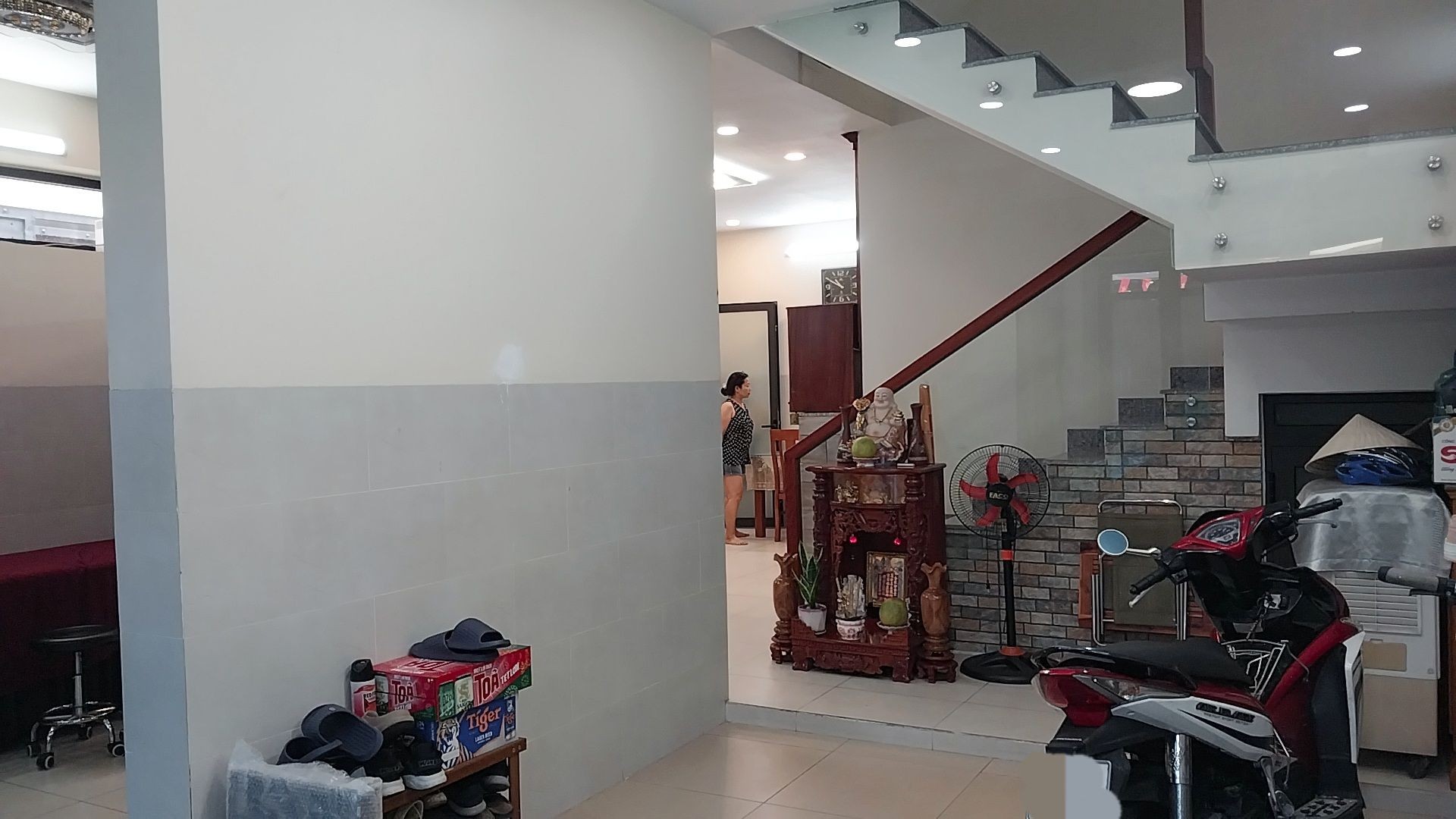 Nhà đẹp 4 tầng đường Tô Hiệu, 70m2, ngang 6,8m, không lộ giới