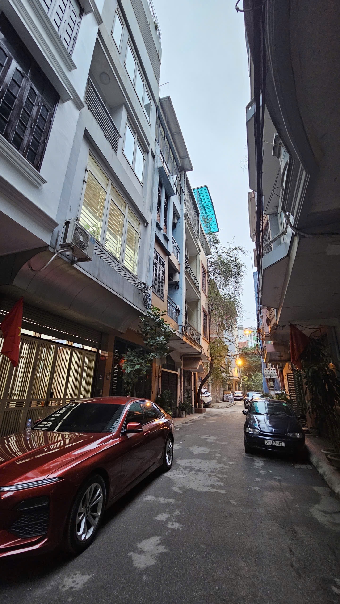 Nhà Đẹp 6 tầng Phạm Thận Duật, trung tâm Cầu Giấy, phân lô, ô tô vào nhà, ô tô tránh
