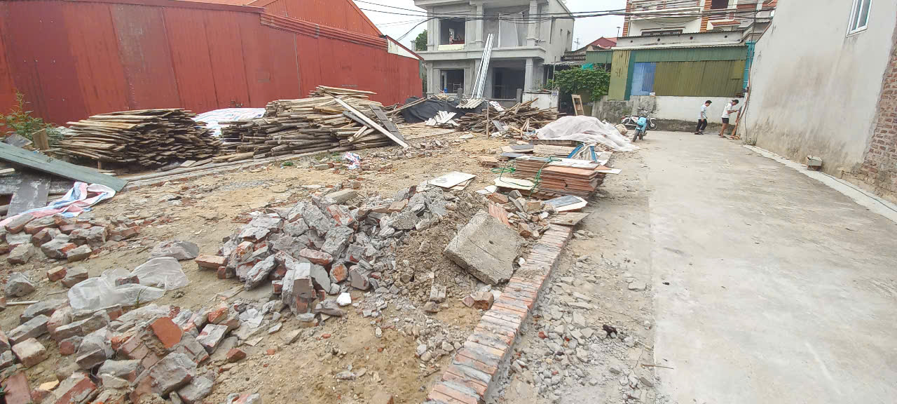 Nhà trung tâm Phủ Lỗ, ngang 5,5m, ngõ ô tô thông, chỉ 4,2 tỷ
