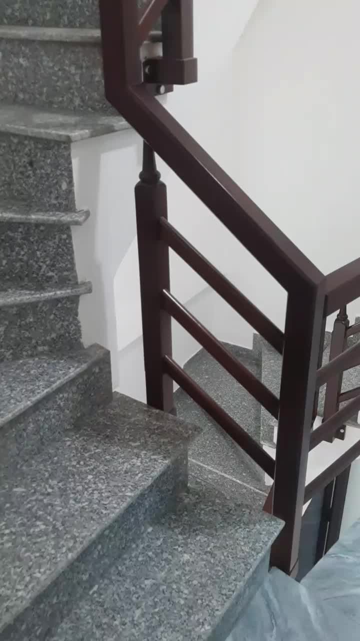 Cần bán căn nhà 3 tầng, khu 2 Phường Việt Hoà, thành phố Hải Dương