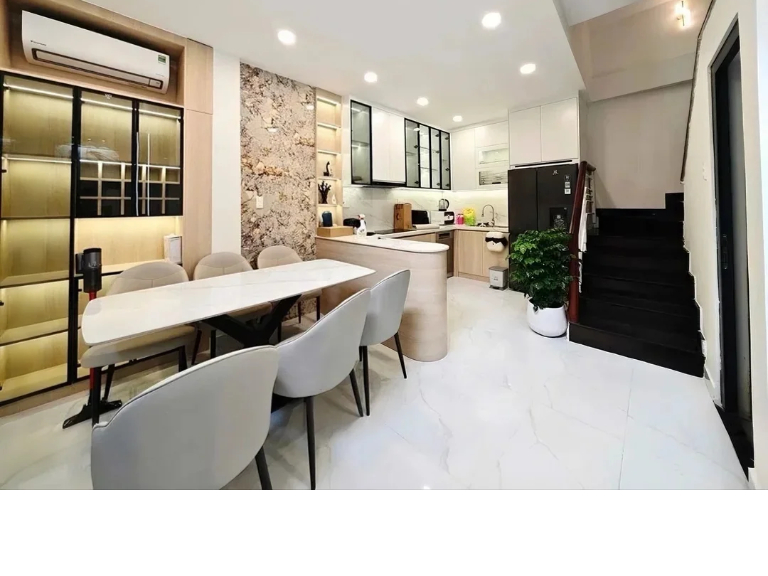 Victor Trần – Chuyên nhà phố trung tâm TP.HCM
