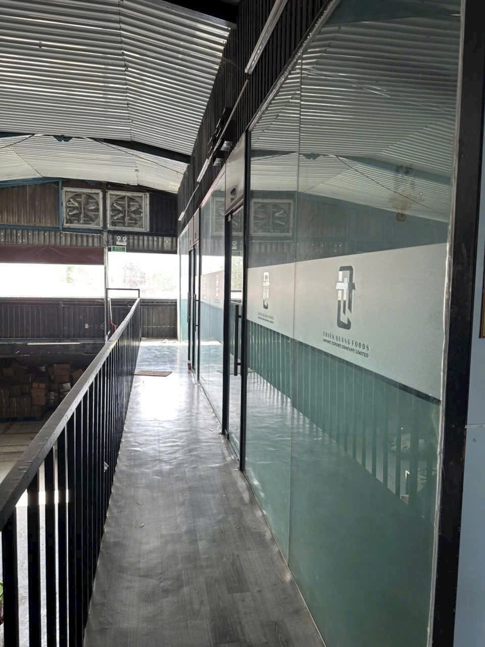 Kho xưởng cho thuê sd 1000m2 An Phú Đông, quận 12