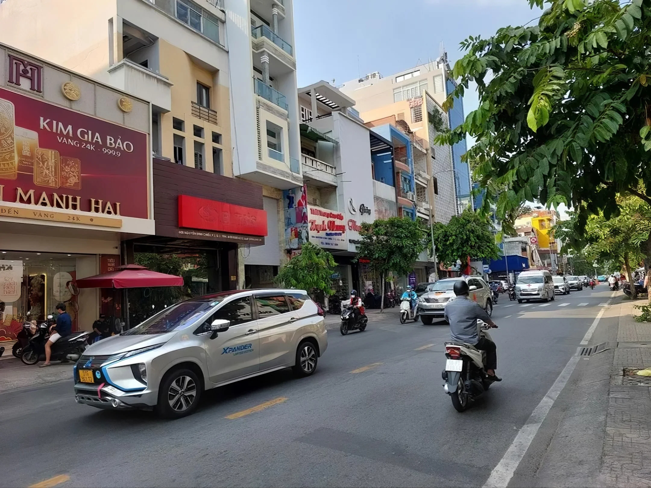 Victor Trần – Chuyên nhà phố trung tâm TP.HCM