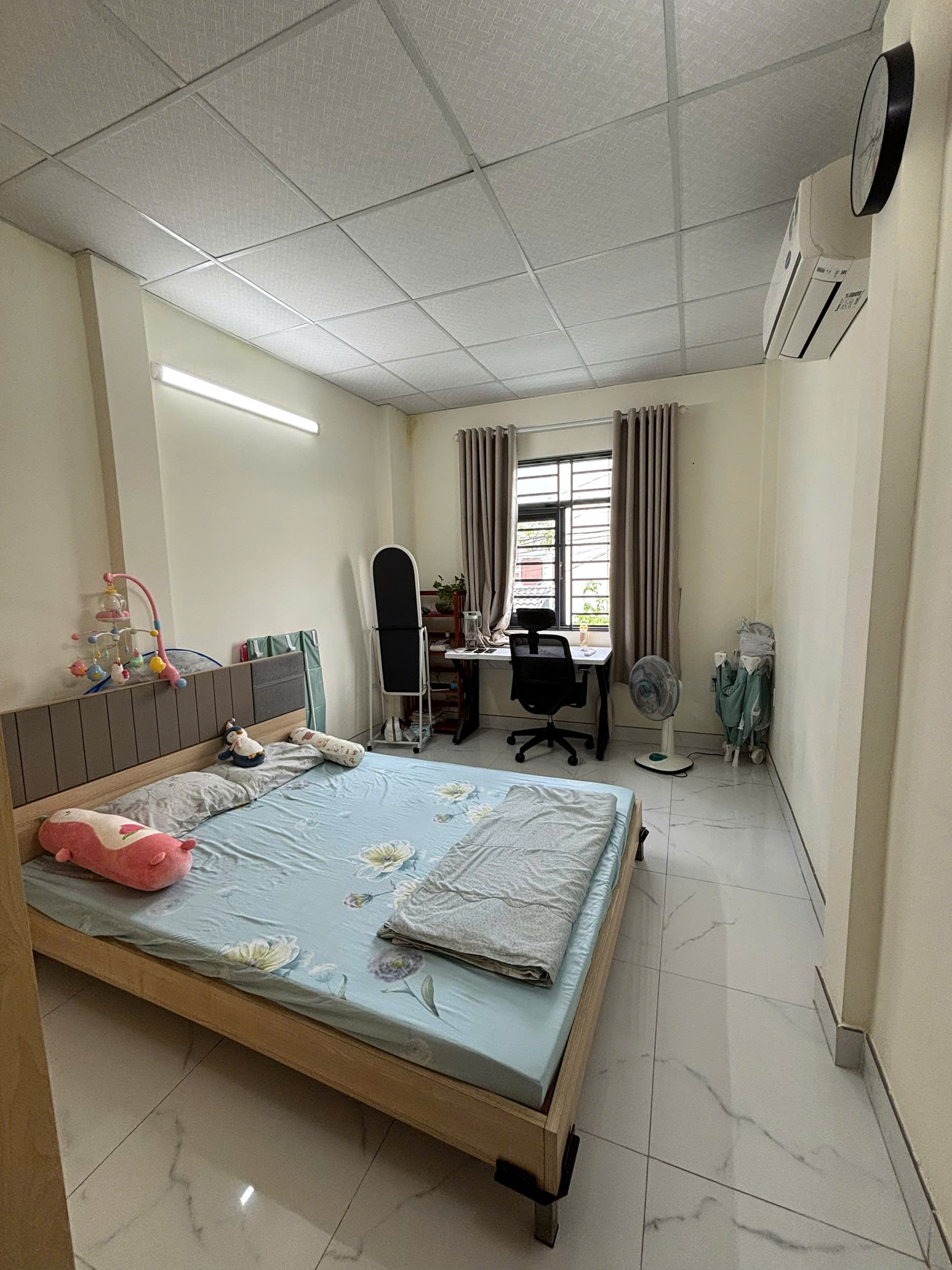 Bán gấp nhà cạnh khu đô thị Vạn Phúc City nhỏ xinh đường số 2, quốc lộ 13, chung cư rban