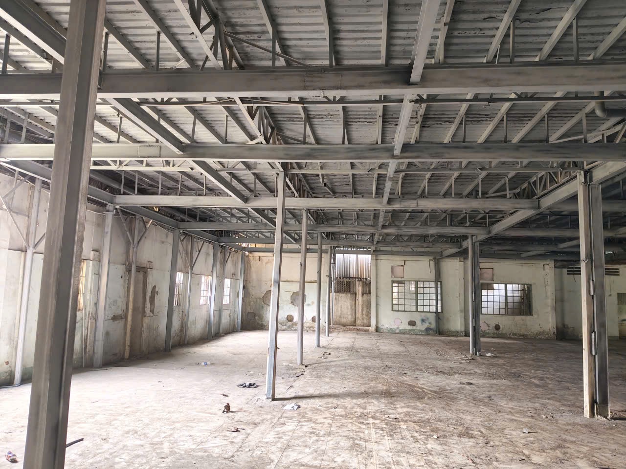 Cho thuê kho xưởng giá tốt 1800m2 Tân Thới Nhất, quận 12